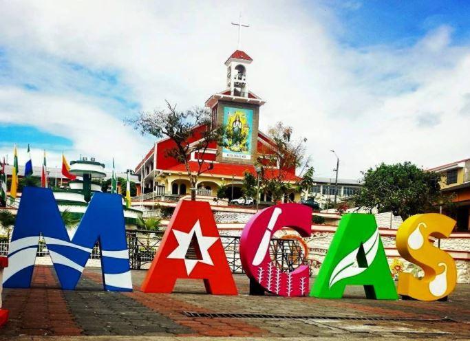 Macas